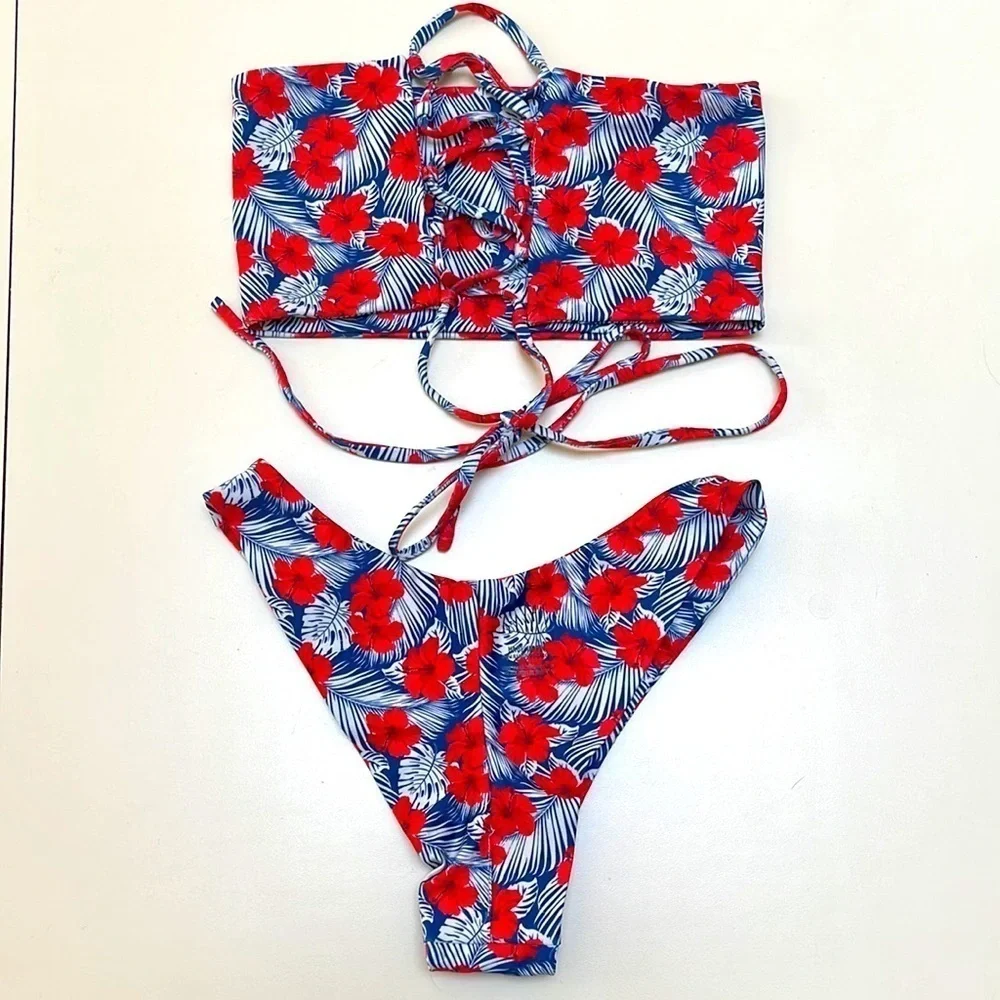 ❤️ ILLA Floral Bikini Size S